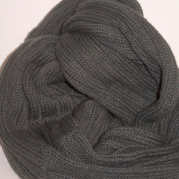 Infinity Scarf - Picture 4 of 5